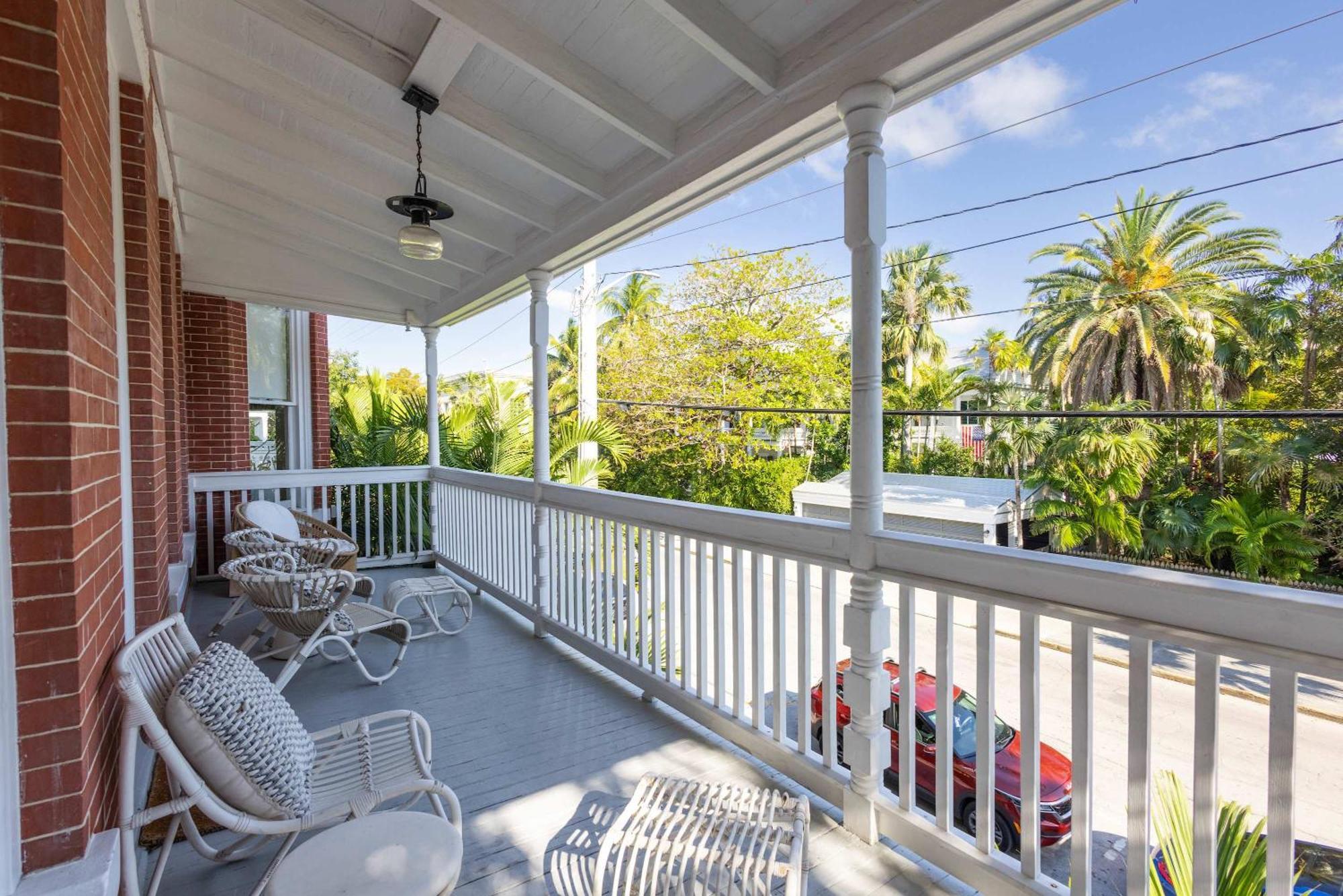 Takeover At The Grand Maloney Key West Luaran gambar