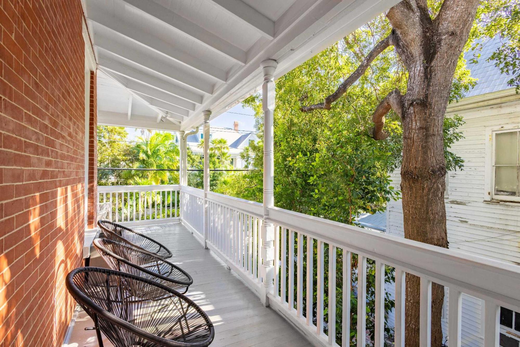 Takeover At The Grand Maloney Key West Luaran gambar